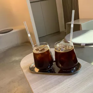 카페 로비 사진