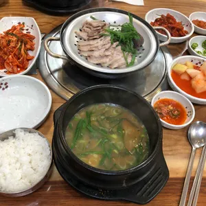 부산돼지국밥 사진