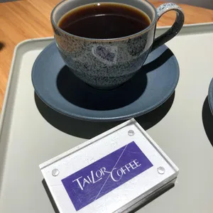 올비 바이 테일러커피 사진