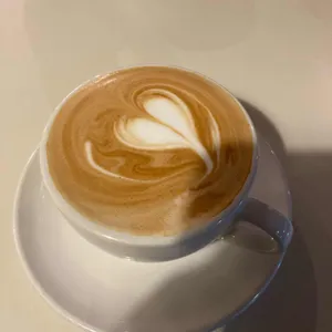비하인드 사진