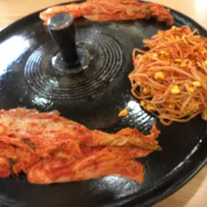 싹쓰리솥뚜껑김치삼겹살 사진