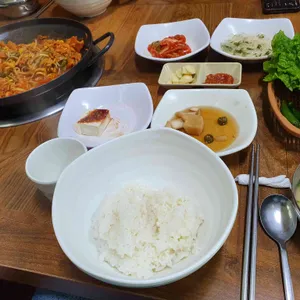 하도댁 흑돼지두루치기 사진