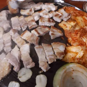 장터삼겹살 사진
