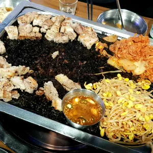 칼맞은삼겹살 사진