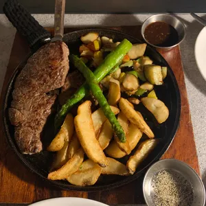 에이엠 리뷰 사진