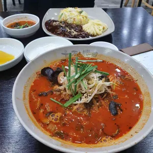 윤짬뽕 사진