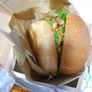스테이플버거 사진
