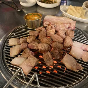 돈사돈 사진