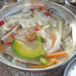 흥륜사쉼터 리뷰 사진