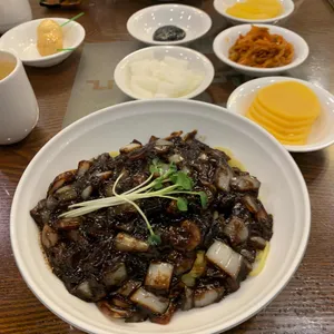 안시성 사진