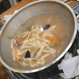 섬마을해물칼국수 사진