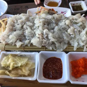 빛나는바다 사진