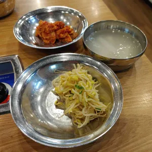 솥뚜껑의정부부대찌개 사진