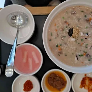 본죽 사진
