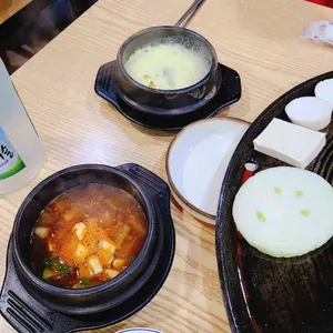 싹쓰리솥뚜껑김치삼겹살 사진