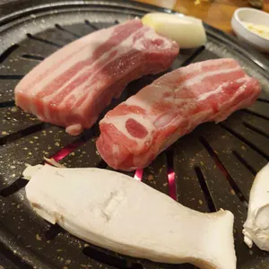 돈에뜰 숯불구이 사진