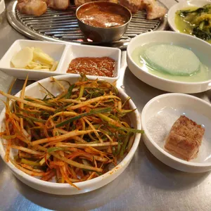 돈사돈 사진