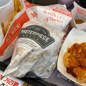 맘스터치 사진