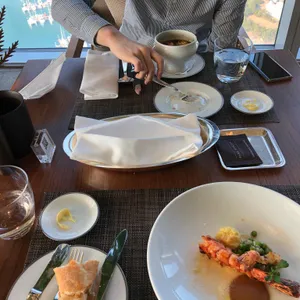 리빙룸 리뷰 사진