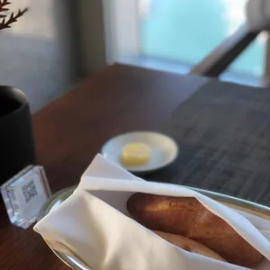 리빙룸 리뷰 사진