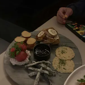 타펠룬데 서울 리뷰 사진