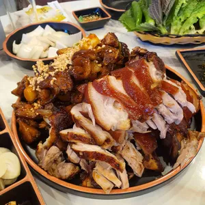달빛족발 사진