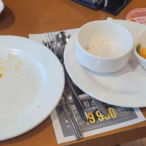 애슐리 사진
