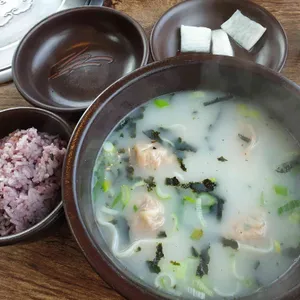 옛날에손만두국 사진