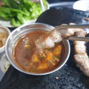 똥돼지 사진