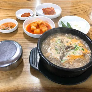 일번지가마솥순대국 사진