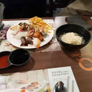 쿠우쿠우 사진
