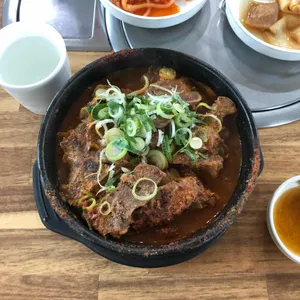 방가삼대얼큰한뼈해장국 사진