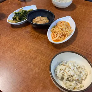 돌곰네 사진