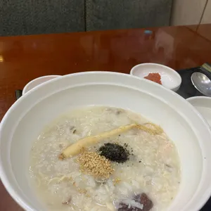 본죽 사진