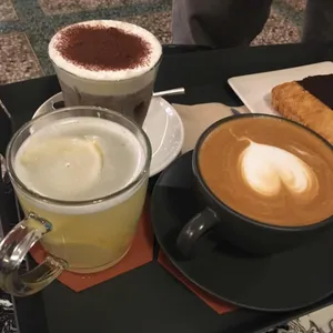 카페 오버랩 사진