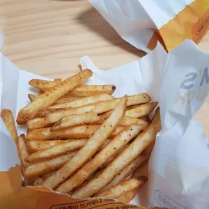 맘스터치  사진