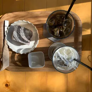 알루마레 커피 로스터스 사진