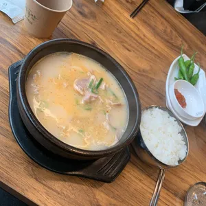 79네수육국밥 사진