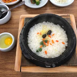 귀빈돌솥밥 사진