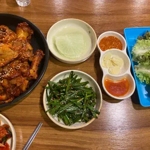 최신족발 리뷰 사진