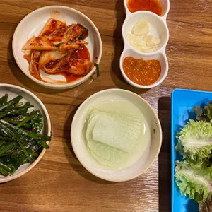 최신족발 사진