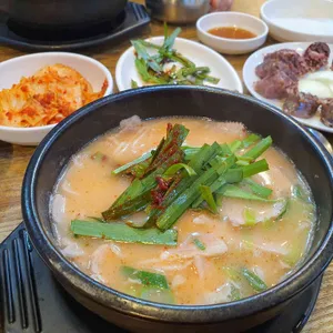 풍성돼지국밥 사진