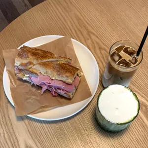 리셉션 리뷰 사진