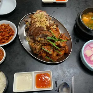 홍능족발 리뷰 사진