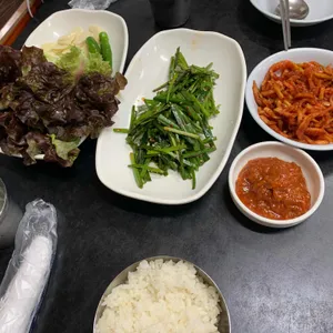 홍능족발 리뷰 사진