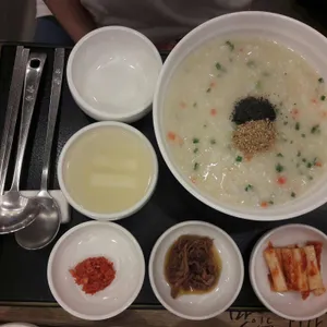 본죽 사진