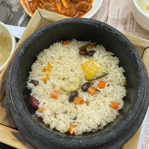 석암정돌솥밥 대표 사진
