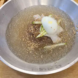 육쌈냉면 사진