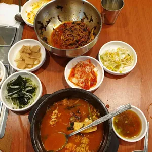조춘식동태탕명태회냉면 대표 사진