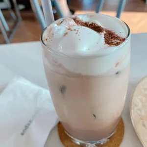 실란트로커피 리뷰 사진